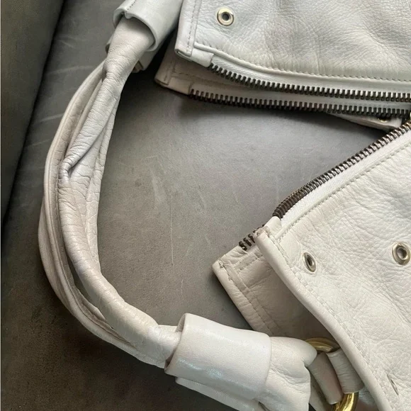 Laura di maggio - Picture 12 of 16